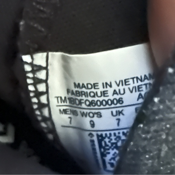 Converse Platform Butterfly Embroidered Sneakers sz 9 - Picture 5 of 7